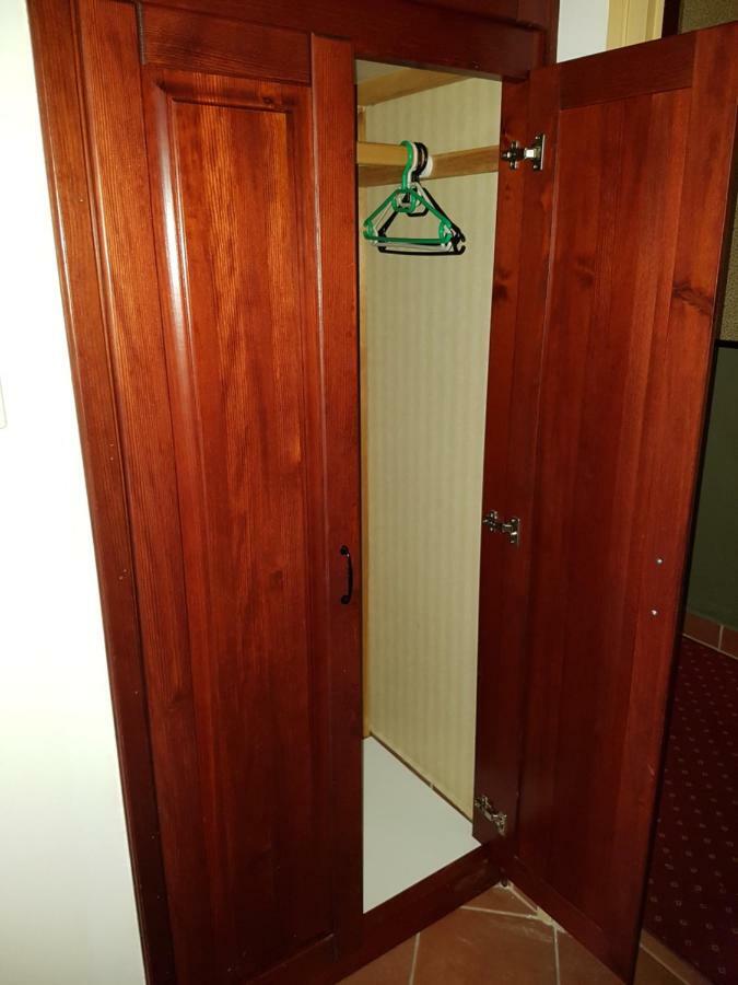 B&B 100 Eves Fogado Szatymaz