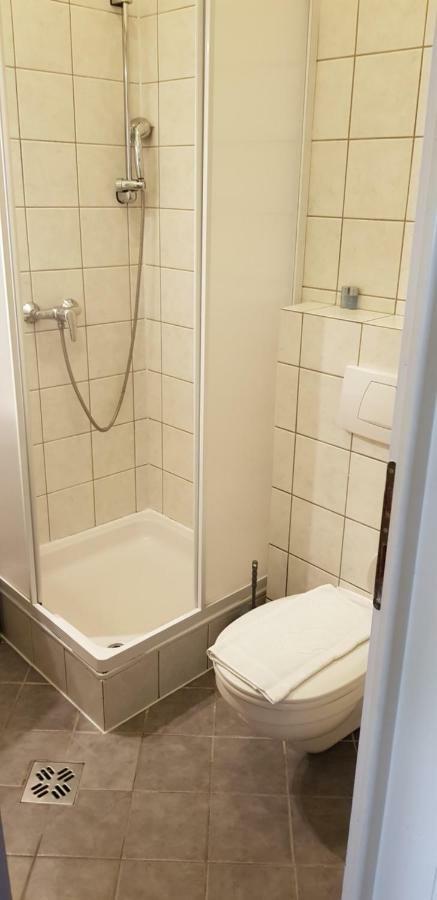 B&B 100 Eves Fogado 3*